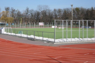 На стадіоні Центрального парку у Вінниці планують відновити бігові доріжки