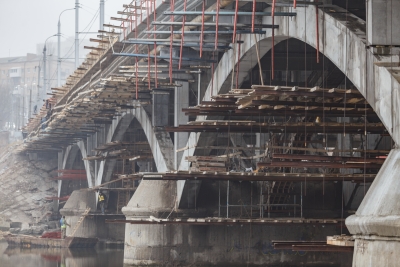 ​ Цього року завершиться реконструкція Київського мосту