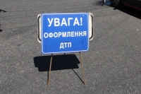 На Вінниччині «ВАЗ» та комбайн не поділили дорогу. 80-річний водій авто загинув