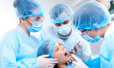 Где можно сделать хирургию зубов?