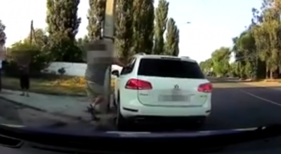 У Вінниці нетверезий водій ледь не позбивав людей (Відео)