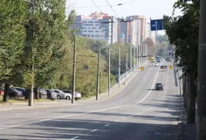 На Київському мосту Вінниці на два тижні обмежать рух транспорту через ремонт