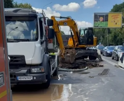 На магістральному водогоні Вінниці витік: Хмельницьке шосе – без води