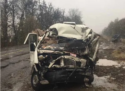 Смертельне ДТП: рейсовий автобус та бусик зіштовхнулися лоб в лоб (Відео)