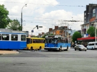Біля Будинку офіцерів ДТП, зіштовхнулися трамвай та тролейбус