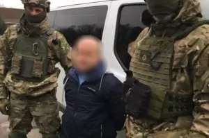 Затримали вінничанина, який знімав порнографію зі своєю малолітньою дочкою