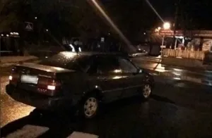 Нетверезий водій заснув в авто на пішохідному переході