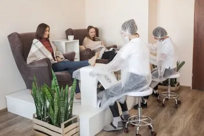 Для чего используют кресло для педикюра