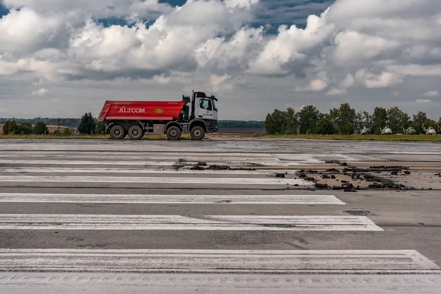 У вінницькому аеропорту розпочалася реконструкція злітно-посадкової смуги