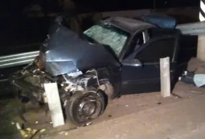 Під Вінницею «Опель» в’їхав у відбійник: 21-річний хлопець загинув, двоє неповнолітніх травмовані