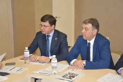 Міський голова Маріуполя був вражений чистотою Вінниці та точністю руху громадського транспорту