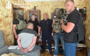 У Вінниці ДБР викрило посадовців міського ТЦК, які допомагали ухилянтам уникнути мобілізації та виїхати за кордон (ВІДЕО)