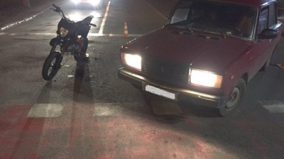 У Вінниці мотоцикліст посеред дороги побив водія «сімки»