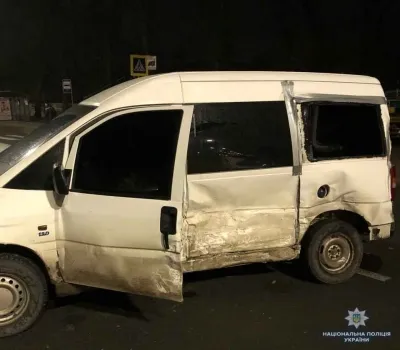 Поліція розшукує водія, який після вчинення ДТП втік з місця події