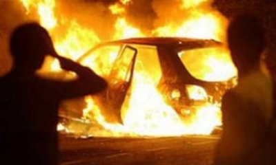 В дворі на вул. Хмельницького шосе вночі підпалили авто депутата