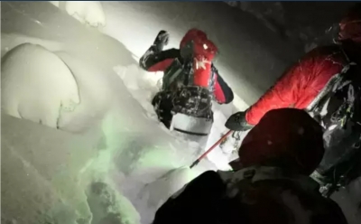 Рятувальники всю ніч шукали у горах засніжених Карпат двох туристів з Вінниччини
