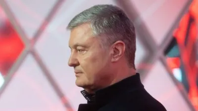 Петру Порошенку оголошено підозру про державну зраду та сприяння тероризму