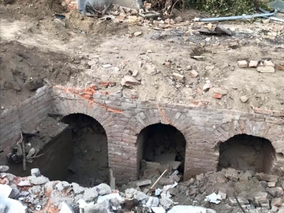 У центрі Вінниці під час будівництва відкрились підземелля. Що про це пишуть вінничани (Відео)