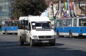 У Вінниці три маршрутки змінили схему руху