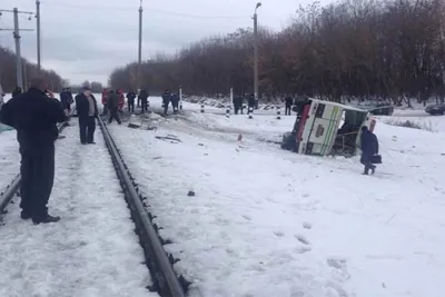 На Вінниччині потяг протаранив автобус