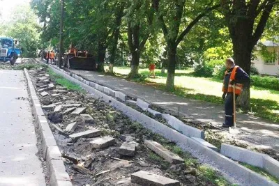 Після ремонту дороги по вулиці Порика у Вінниці з'явиться парковка на 60 місць