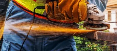 Спецодяг: призначення, види та особливості використання