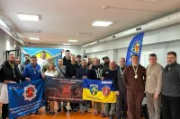 У Вінниці ветерани змагалися з плавання: військовий Дмитро Кметюк виграв усі три дистанції