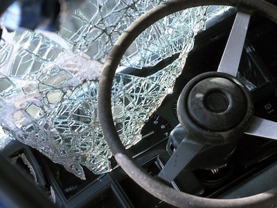 У Вінниці мікроавтобус «протаранив» гараж: пасажир загинув, водій в реанімації
