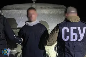 Вінниччанин підпалив авто ЗСУ та Червоного Хреста на Закарпатті за гроші рф