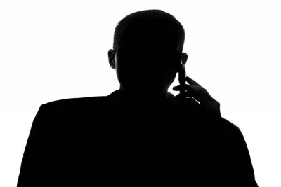 На Вінниччині шахрай по телефону ошукав жінку представившись її сином