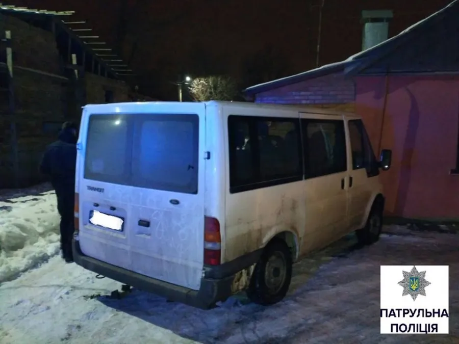 Нетипова ДТП у Вінниці: нетверезий водій в’їхав у чужий будинок