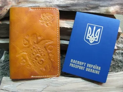 Как выбрать женскую обложку для паспорта?