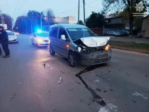У Вінниці патрульні склали протоколи на водія, який напідпитку вчинив ДТП