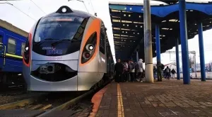 На свята через Вінниччину пустять додаткові потяги.