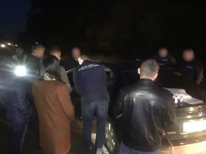 На хабарі в 10 тис. грн. викрили високопосадовців Держаудитслужби