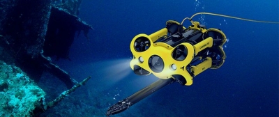 Як придбати підводний дрон з камерою та маніпулятором