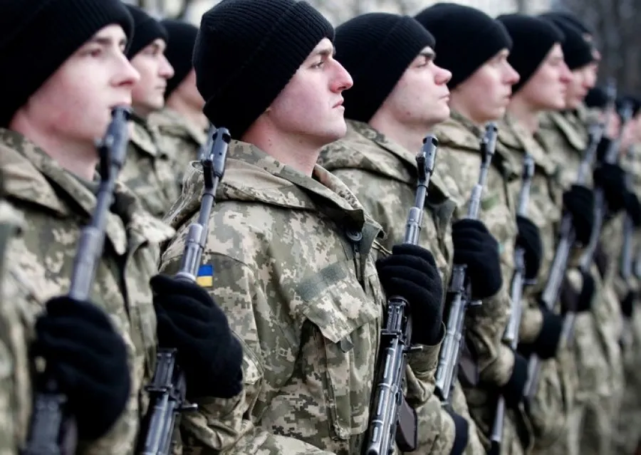 З початку року служити за контрактом виявили бажання більше 900 вінничан