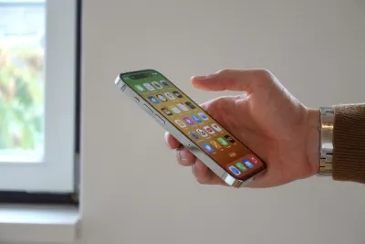 Плюсы и минусы покупки б/у iPhone
