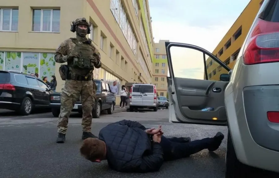 У Вінниці затримали злочинне угруповання, яке на мільйони гривень ошукало агрофірми в різних регіонах