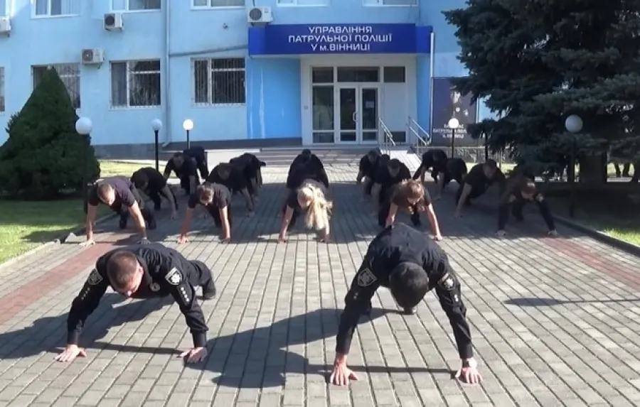 Вінницькі патрульні взяли участь в акції. Естафету передали Слов’янську