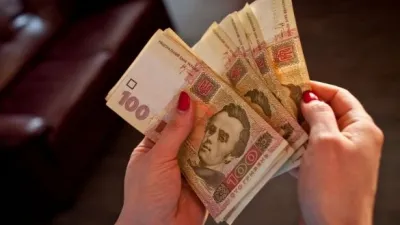 Прокуратура підозрює вінничанина у шахрайстві: збирав кошти на «військовий шпиталь»